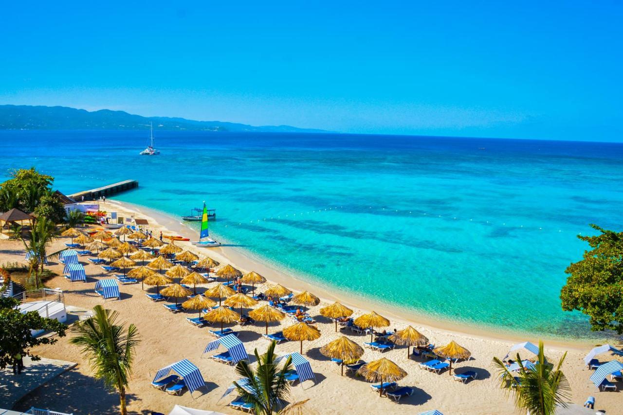 Grand Decameron Cornwall Beach, A Trademark All-Inclusive Resort Montego Bay Exterior photo