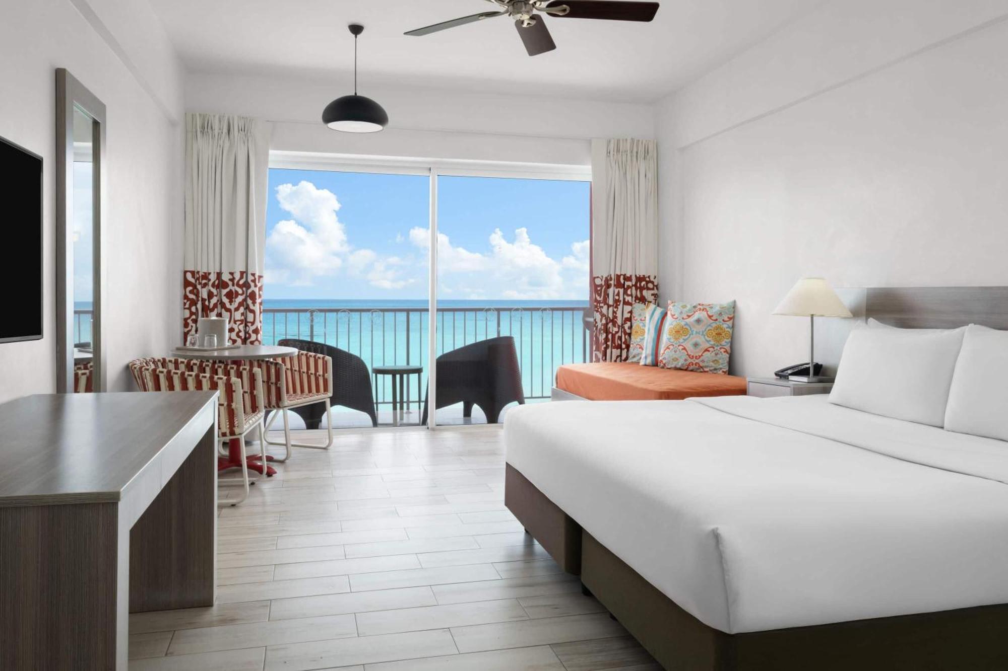 Grand Decameron Cornwall Beach, A Trademark All-Inclusive Resort Montego Bay Exterior photo